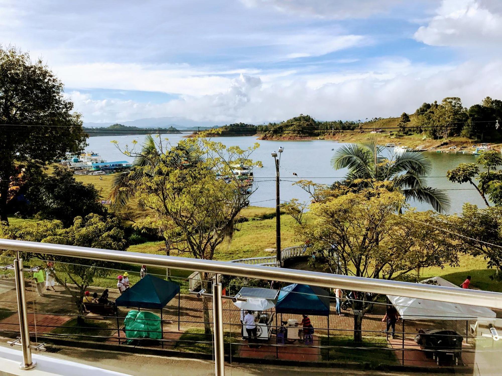 Aptos Vista Al Embalse, Frente Al Lago, Restaurantes, Bares Guatapé 部屋 写真